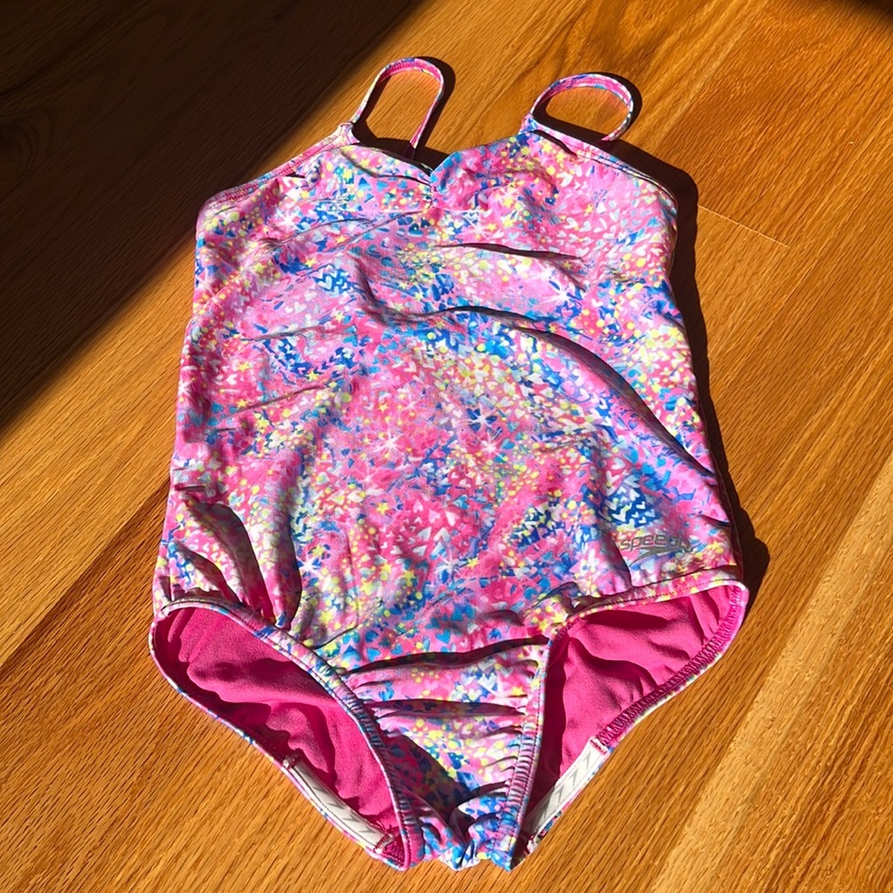 Girls speedo swimsuit